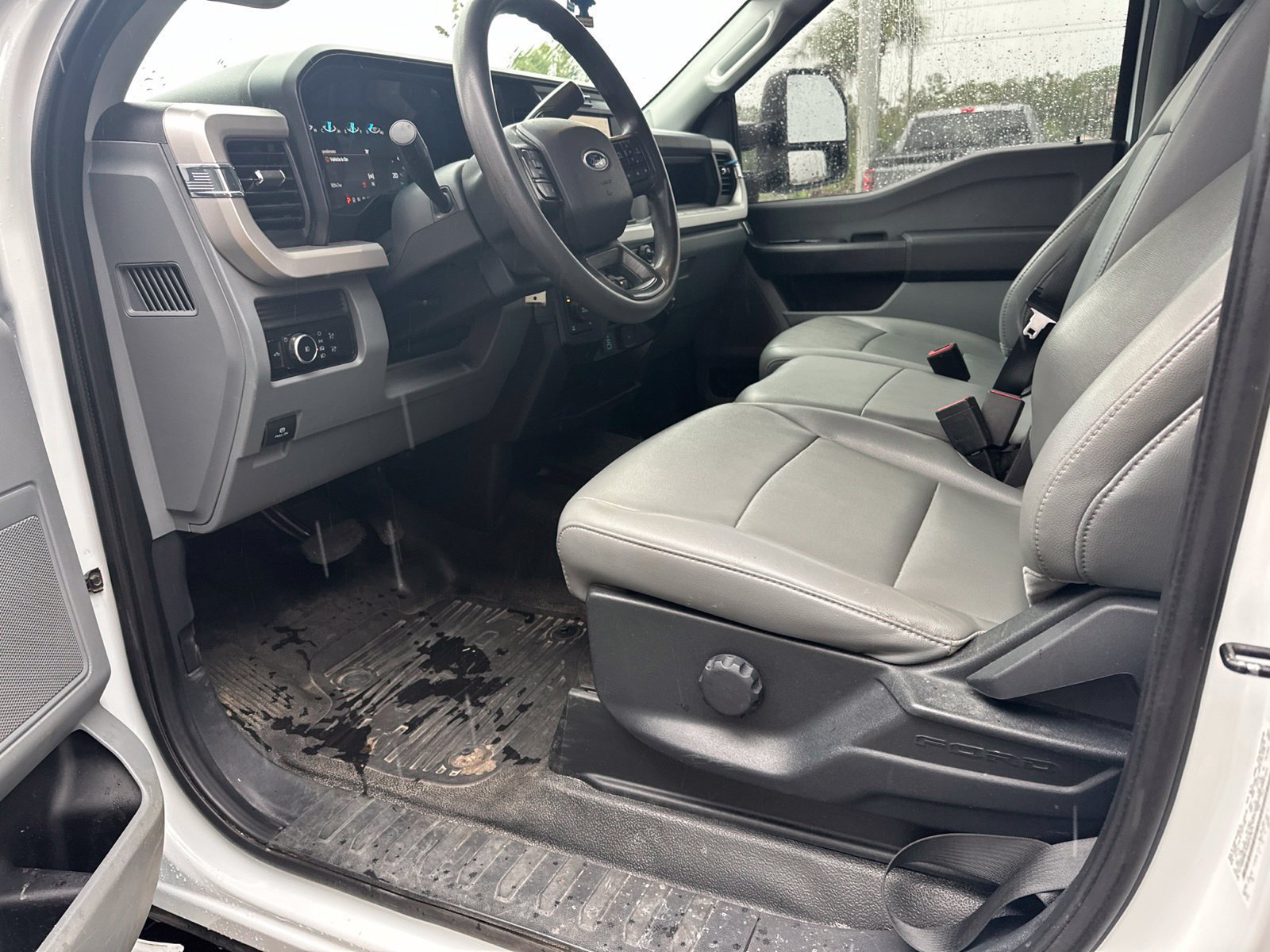 Used 2025 Ford F350 XL w/ XL Driver Assist Package AWD/4WD image 11