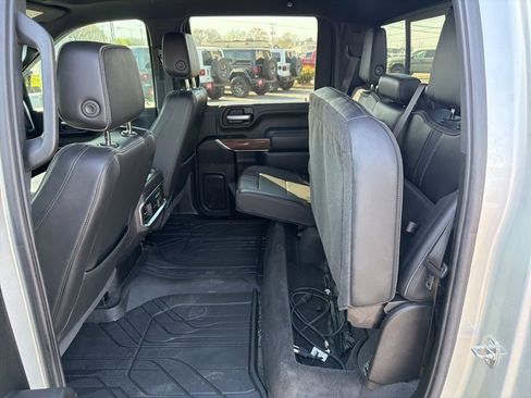 Used 2023 Chevrolet Silverado 3500 High Country AWD/4WD image 28
