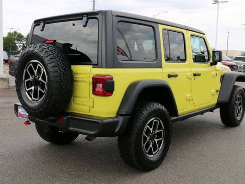Used 2024 Jeep Wrangler Unlimited Rubicon AWD/4WD image 6