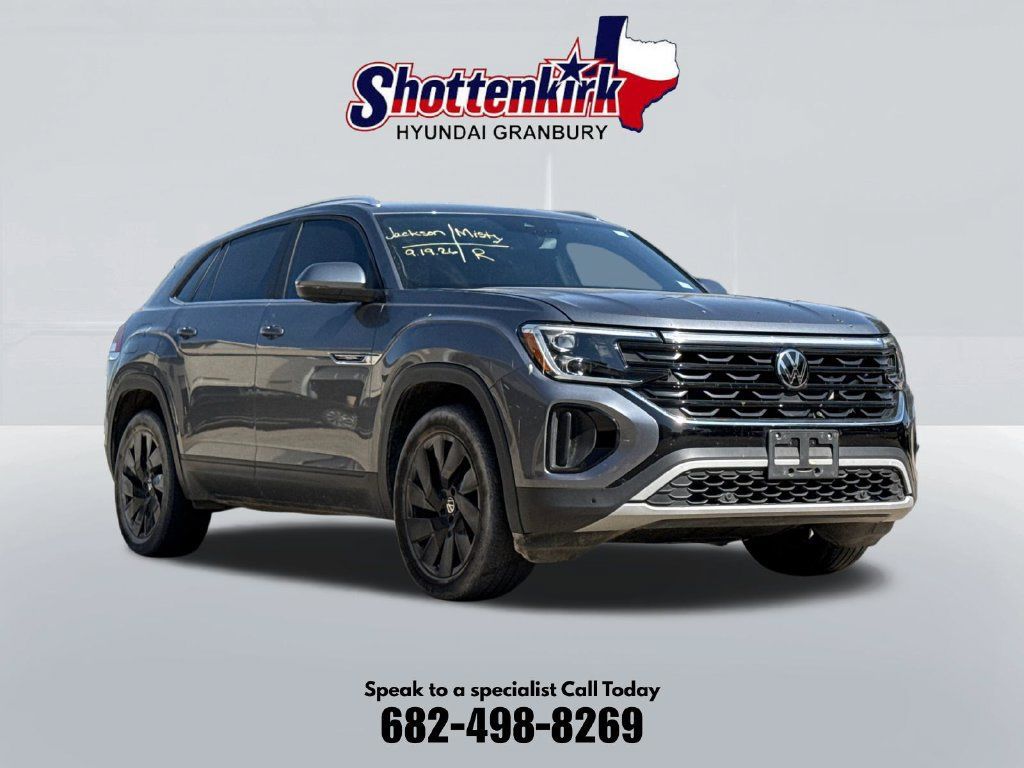 Used 2024 Volkswagen Atlas Cross Sport SE AWD/4WD image 3
