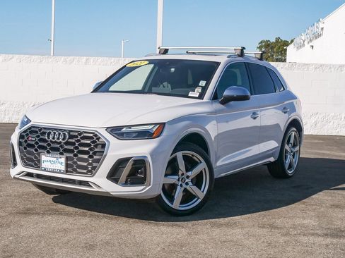 Used 2021 Audi SQ5 Premium w/ Convenience Package image 1