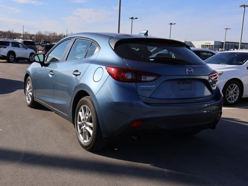Used 2015 MAZDA MAZDA3 i Grand Touring image 5
