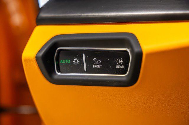 Used 2022 Lamborghini Urus AWD/4WD image 44