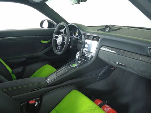 Used 2019 Porsche 911 GT3 RS image 7