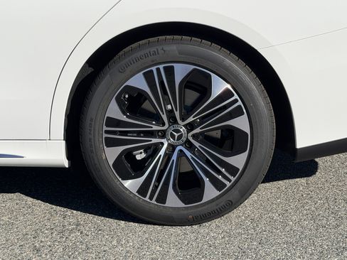 New 2026 Mercedes-Benz E 350 4MATIC Sedan image 15