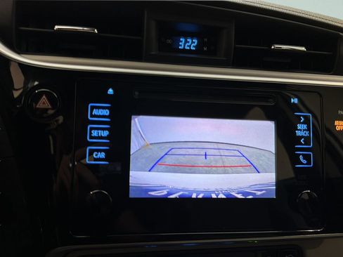 Used 2017 Toyota Corolla LE w/ Carpet Mat Package (TMS) FWD image 25
