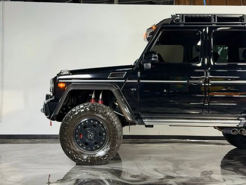 Used 2018 Mercedes-Benz G 550 Squared image 3