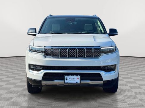 Used 2023 Jeep Grand Wagoneer L Series II AWD/4WD image 2