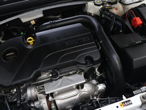 Used 2024 Chevrolet Malibu LS FWD image 27