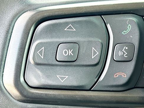 Used 2022 Jeep Wrangler Unlimited Sport AWD/4WD image 34