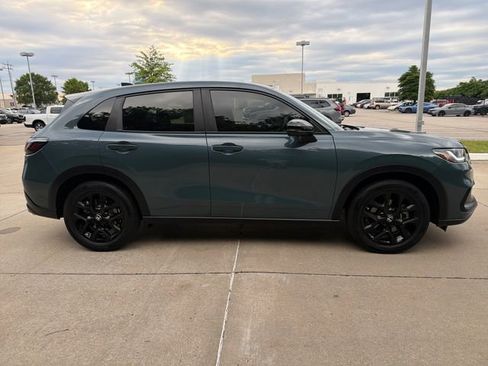 Used 2024 Honda HR-V Sport image 6
