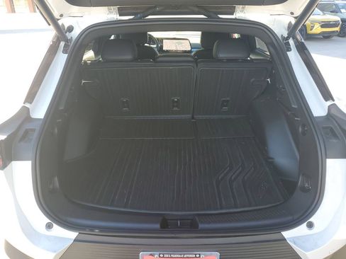 Used 2026 Chevrolet Equinox EV LT image 8