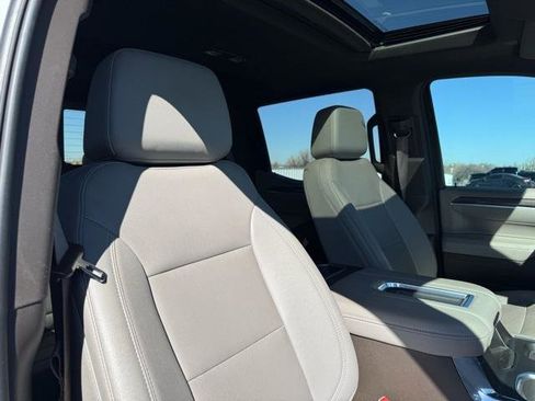 Used 2022 Chevrolet Silverado 1500 LTZ image 38