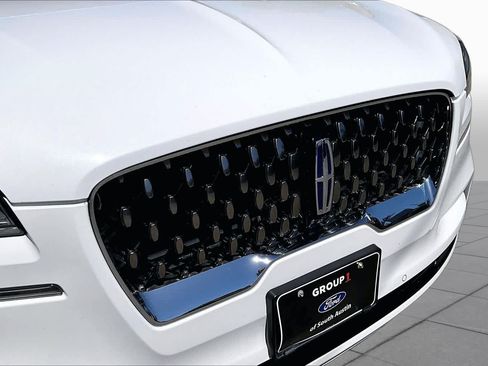Used 2020 Lincoln Aviator Grand Touring w/ Elements Package Plus AWD/4WD image 30