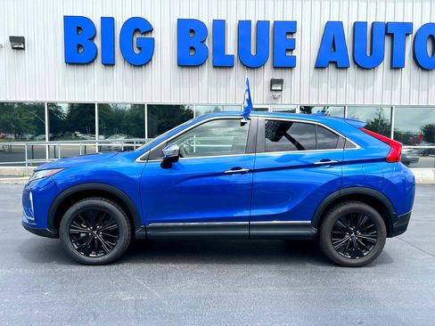 Used 2019 Mitsubishi Eclipse Cross LE image 2