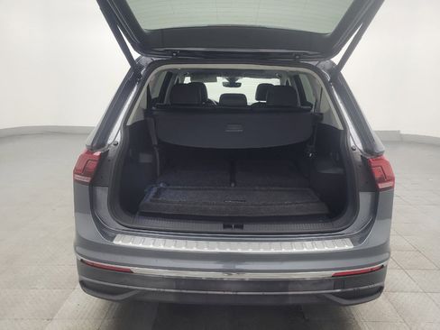 Used 2022 Volkswagen Tiguan SE FWD image 29