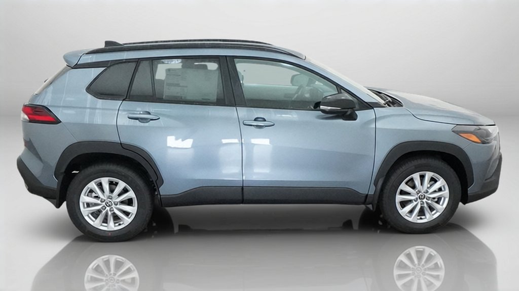 New 2026 Toyota Corolla Cross LE FWD image 14
