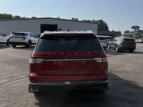 Used 2020 Lincoln Aviator Reserve w/ Equipment Group 202A AWD/4WD image 6