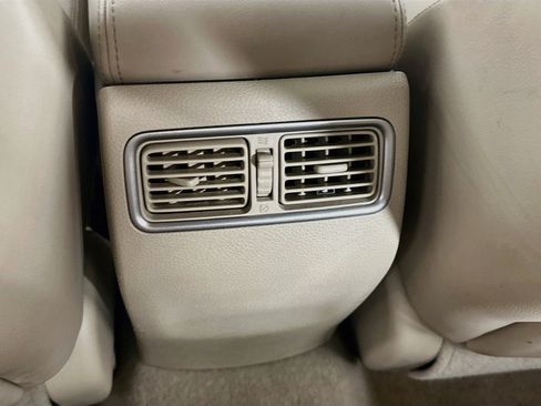 Used 2013 Nissan Altima 2.5 SL w/ 2.5 Moonroof Pkg FWD image 26