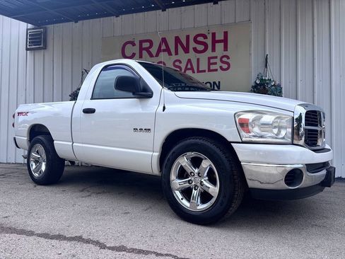 Used 2008 Dodge Ram 1500 Truck ST RWD image 2
