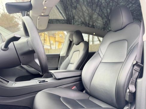 Used 2023 Tesla Model Y Long Range image 17