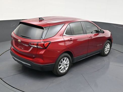 Used 2024 Chevrolet Equinox LT FWD image 16
