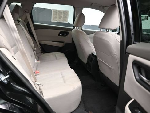 Used 2025 Nissan Rogue SV FWD image 22