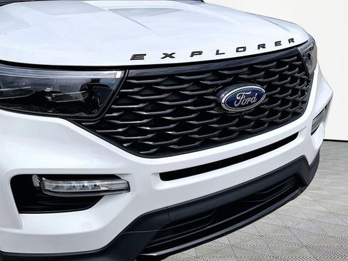 Certified 2024 Ford Explorer ST-Line w/ Class IV Trailer Tow Package AWD/4WD image 29