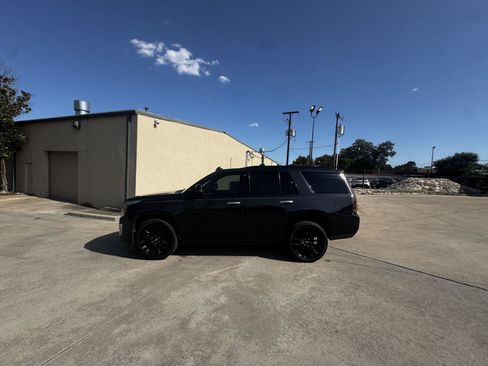 Used 2019 Cadillac Escalade Premium Luxury AWD/4WD image 1