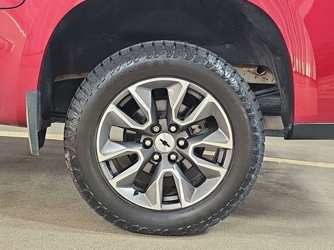 Used 2021 Chevrolet Silverado 1500 RST AWD/4WD image 37