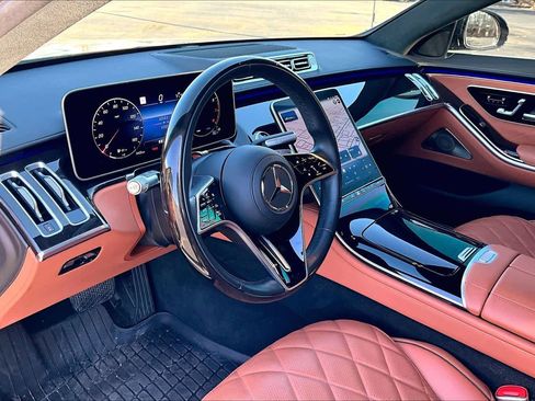 Used 2024 Mercedes-Benz S 580 S 580 image 18