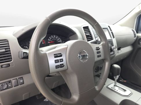 Used 2020 Nissan Frontier SV RWD image 13