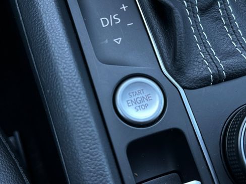 Used 2021 Volkswagen Atlas SE w/ Towing Package image 24