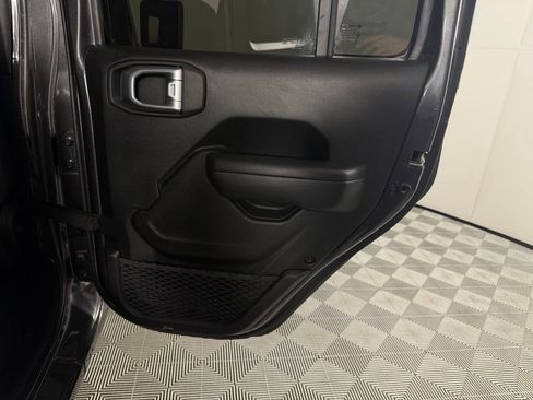Used 2024 Jeep Wrangler Unlimited Sport AWD/4WD image 28