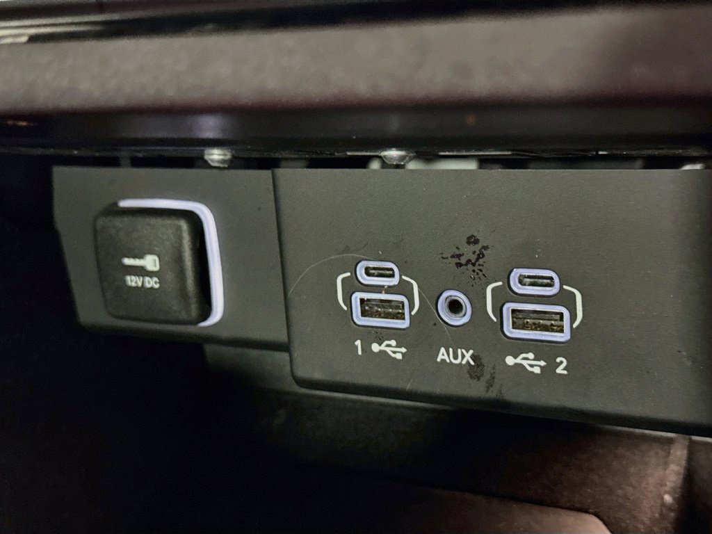 Used 2024 Jeep Wagoneer Series III AWD/4WD image 41