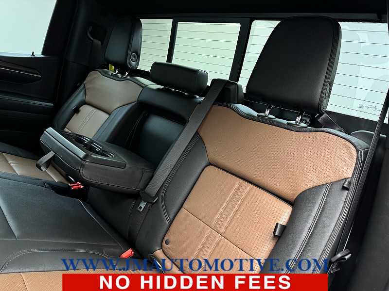 Used 2023 Chevrolet Silverado 1500 High Country w/ High Country Premium Package AWD/4WD image 18