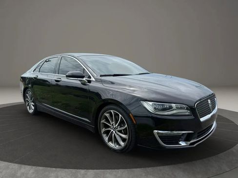 Used 2017 Lincoln MKZ Reserve w/ Luxury Package AWD/4WD image 2