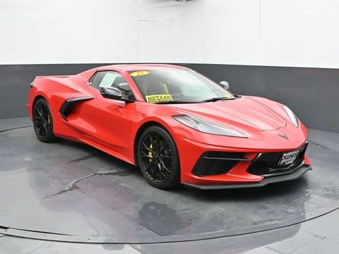 Used 2025 Chevrolet Corvette Stingray Preferred Conv w/ 2LT RWD image 4