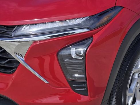 New 2026 Chevrolet Trax LS w/ LS Convenience Package image 6