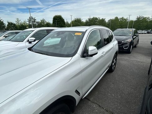 Used 2023 BMW X3 xDrive30i w/ Premium Package AWD/4WD image 8
