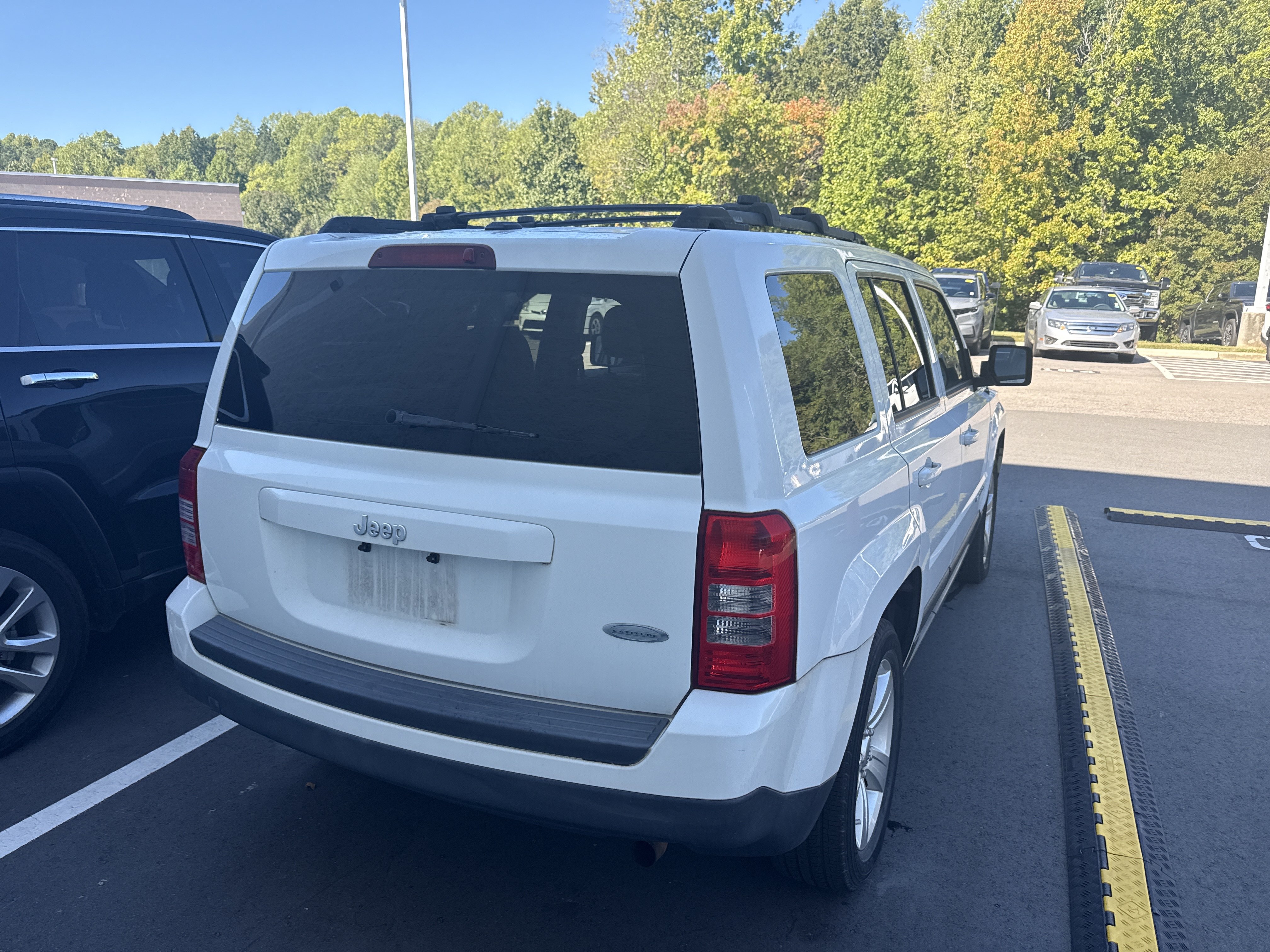 Used 2014 Jeep Patriot Latitude FWD image 7