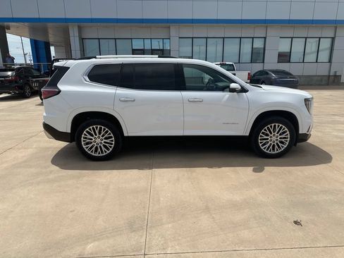 Used 2025 GMC Acadia Denali w/ LPO, Floor Liner Package AWD/4WD image 36