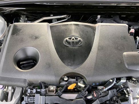 Certified 2022 Toyota Camry XSE image 31