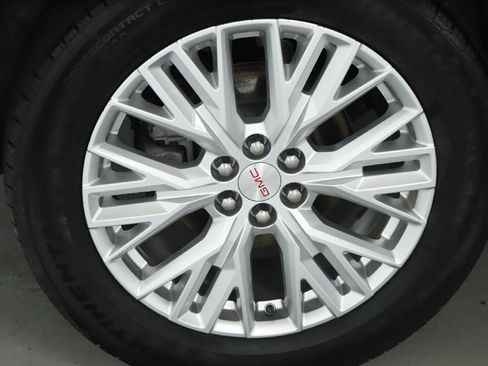 Used 2024 GMC Acadia Elevation w/ LPO, Floor Liner Package AWD/4WD image 12