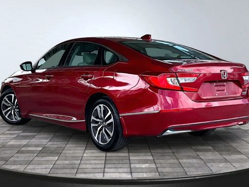 Used 2019 Honda Accord Touring image 4