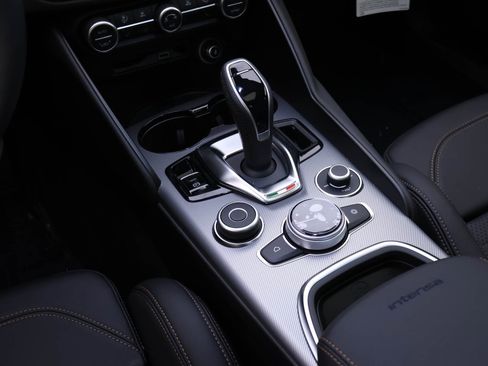 New 2025 Alfa Romeo Giulia w/ Driving Assist Package image 14