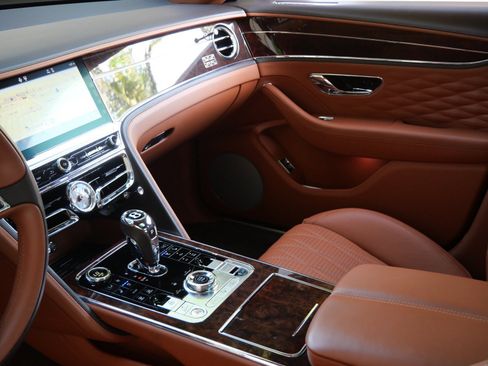 Used 2020 Bentley Flying Spur W12 w/ First Edition Specification image 15
