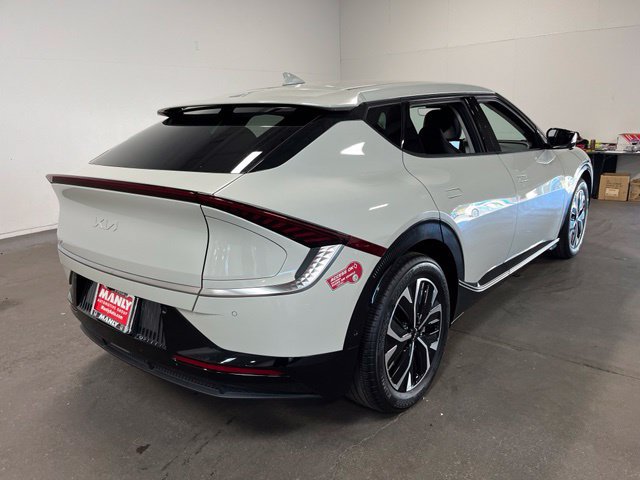Used 2023 Kia EV6 Wind w/ Wind Technology Package AWD/4WD image 3