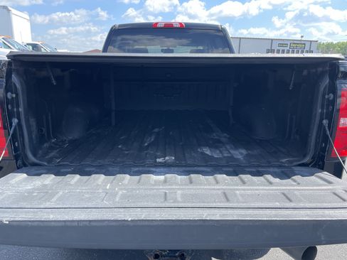 Used 2019 Chevrolet Silverado 2500 LTZ w/ Duramax Plus Package AWD/4WD image 11