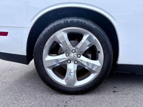 Used 2012 Dodge Challenger R/T w/ Electronics Convenience Group image 30